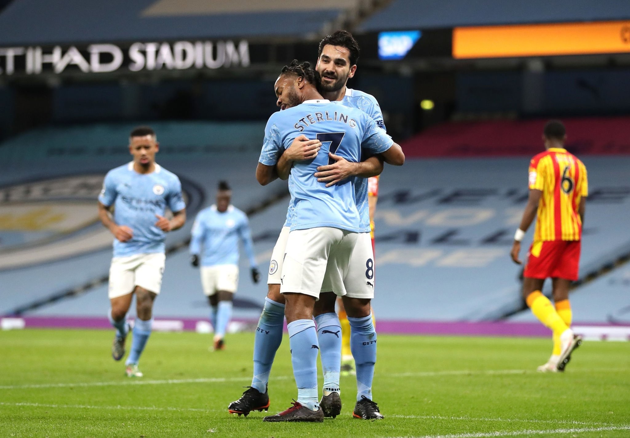 球队竭尽全 球队竭尽全